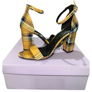 Women’s Madden Girl Blue/Yellow Plaid Heels - 7